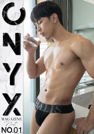 ONYX MAGAZINE 01